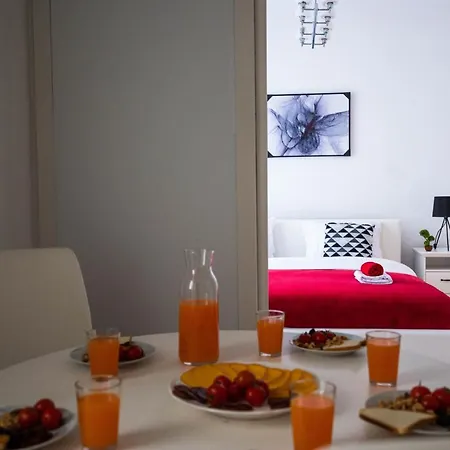 Apartment Bright And Modern 1bdr In The Center