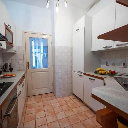 Bright And Modern 1bdr In The Center * Sarajevo